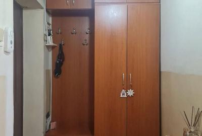 Apartament cu 2 camere semidecomandat în Războieni