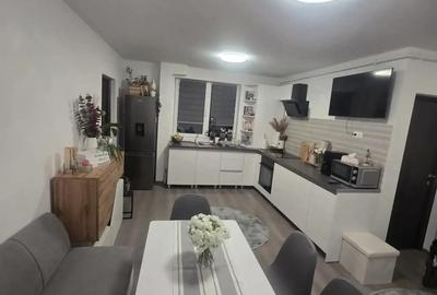 Apartament de vanzare in Flore?ti, strada Razoare, zona Vivo, Metro, Spitalul Regional - 1