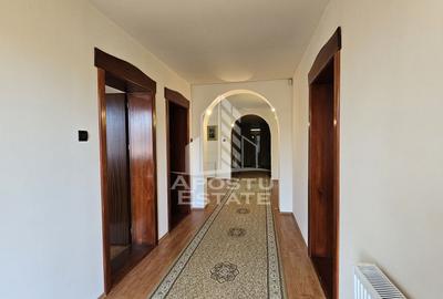 Casă cu 7 camere cu Canalizare în Ghioroc - 13