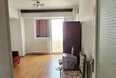 Apartament cu 3 camere decomandat în Pod - 8