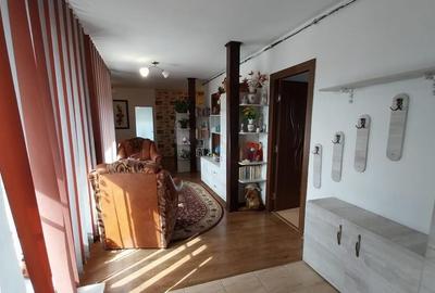Apartament 4 camere 94 mp+terasa 17 mp Floresti central - 1