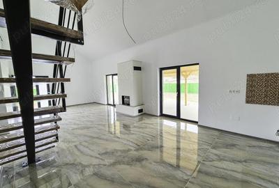 Casă cu 4 camere cu Teren 500 Mp în Drăganu - 4