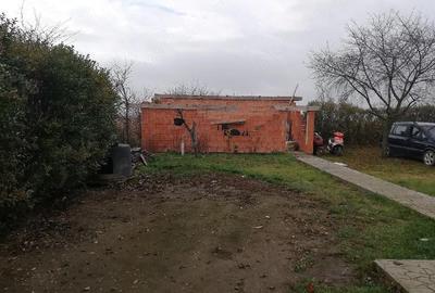 Casă cu Teren 10 Mp în Central - 3