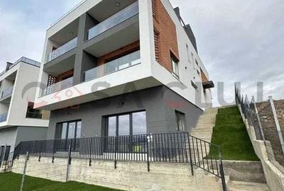 Duplex semifinisat cu vedere panoramica zona Voronet!
