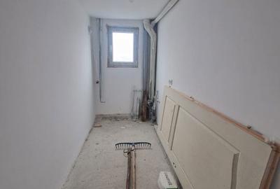Casă cu 10 camere cu Canalizare în Centura - 11