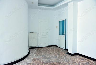 Inchiriesz Spatiu - 2