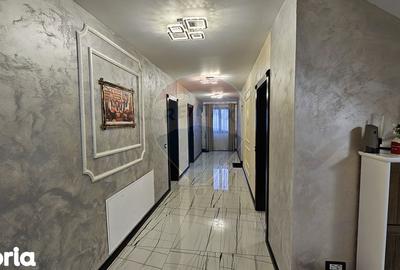 Casă cu 5 camere cu Teren 2500 Mp în Moara - 1