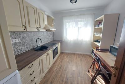 Duplex cu 4 camere cu Canalizare în Central - 2