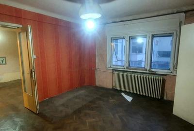 Apartament cu 3 camere decomandat în P-ța Unirii - 18