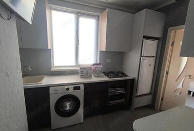 Garsonieră decomandată în Titan - 2