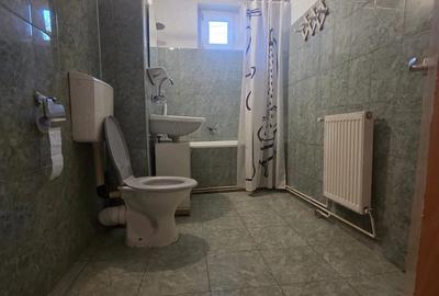 Apartament cu 3 camere decomandat în Central - 1
