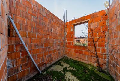 Casă individuală cu 7 camere cu Canalizare în Central - 39