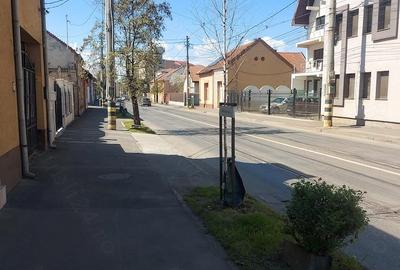 Spațiu comercial, de 50 mp, în Central - 4