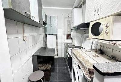 Apartament cu 2 camere nedecomandat, mobilat în Vasile Aaron - 3