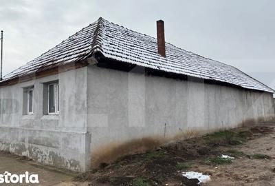 Casă cu 4 camere cu Teren 1512 Mp în Fântânele - 8