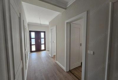 Zona Aradului! Despartit prin Garaj! - 3