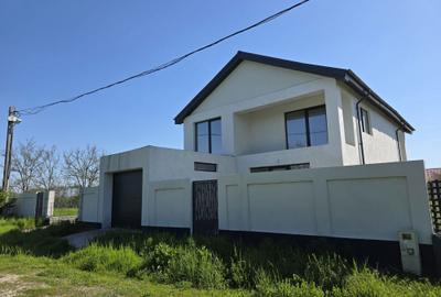 Casă cu 4 camere în Spătaru - 4