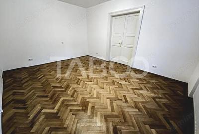 Spatiu de birouri de inchiriat 4 camere 122mp Centrul Istoric Sibiu - 1