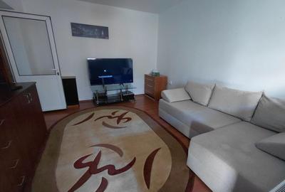 Apartament cu 2 camere decomandat în Micro 20 - 5