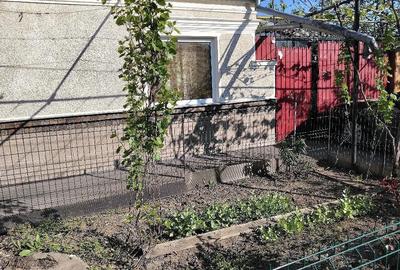 Casă cu 5 camere cu Teren 264 Mp în Central - 1