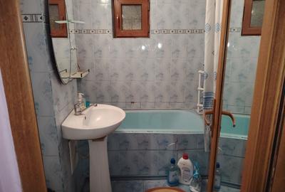 De vanzare apartament 3 camere - 5