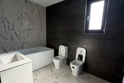 Apartament cu 2 camere decomandat în Central - 3