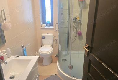 Casă în Zăvoi - 17