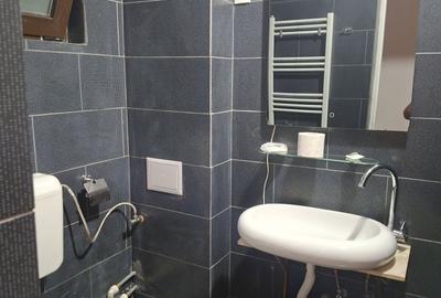 Garsonieră decomandată în Central - 1