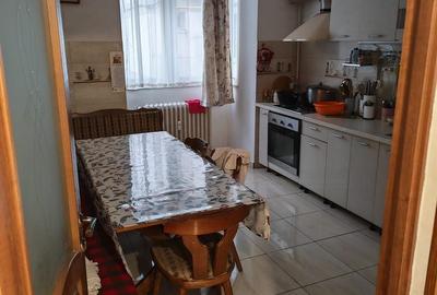 Apartament cu 4 camere semidecomandat, mobilat în Central - 15