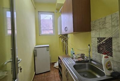 Spațiu comercial, de 60 mp, în Cantemir - 12