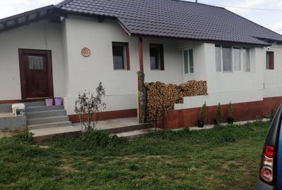 Casă cu 3 camere cu Teren 900 Mp în Central - 6