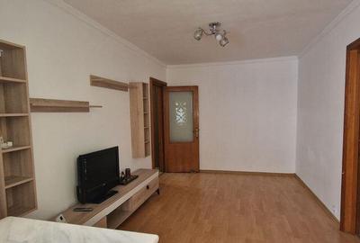 Casa De Cultura 3 camere etajul 2 Casa De Cultura 3 camere etajul 2 - 1