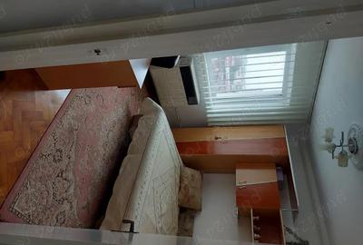 Apartament cu 2 camere decomandat în Micro 5 - 9