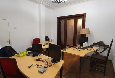 Birou, de 45 mp, în Dacia - 3