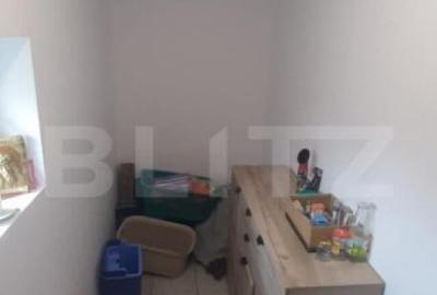 Apartament de vanzare, la casa, cu 2 camere, 66 mp, zona Laz - 11