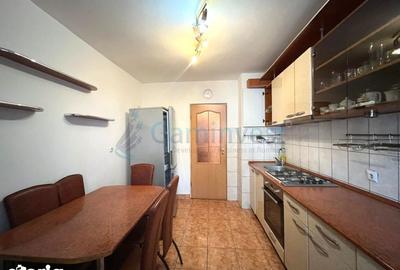 Apartament cu 4 camere decomandat în Decebal - 3