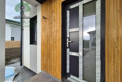 Casă cu 4 camere cu Teren 350 Mp în Miroslava - 2