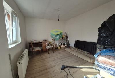 Teren 327 mp - casa renovabila 5 camere - Andronache - 12