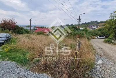 Teren de 711 mp, în Central - 12