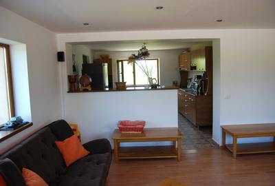 INVESTITIE!Imobil P+1,8 camere 380mp,teren 1629mp +crama superba+foisor - 12