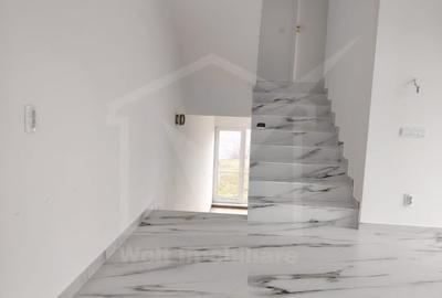 Duplex cu 4 camere cu Teren 333 Mp în Dezmir - 2