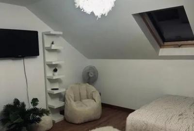Casă cu 5 camere cu Teren 300 Mp în Rădăuți - 9