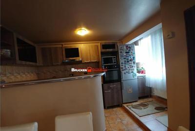 Apartament cu 4 camere de inchiriat - 4