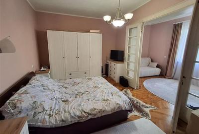 Apartament cu 3 camere semidecomandat în Orașul de Jos - 2