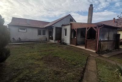 Casă în Central