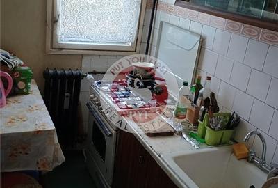 Apartament cu 4 camere semidecomandat în Tudor Vladimirescu - 1