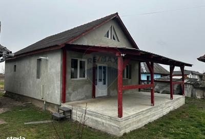 Casă cu 3 camere cu Teren 800 Mp în Satulung - 2