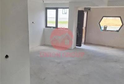 Casă cu 4 camere cu Teren 237 Mp în Valu lui Traian - 9