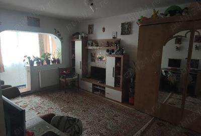 Apartament cu 3 camere decomandat în Central - 9