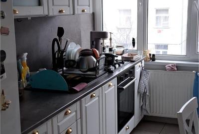 Apartament cu 2 camere semidecomandat, mobilat în 15 Noiembrie - 2